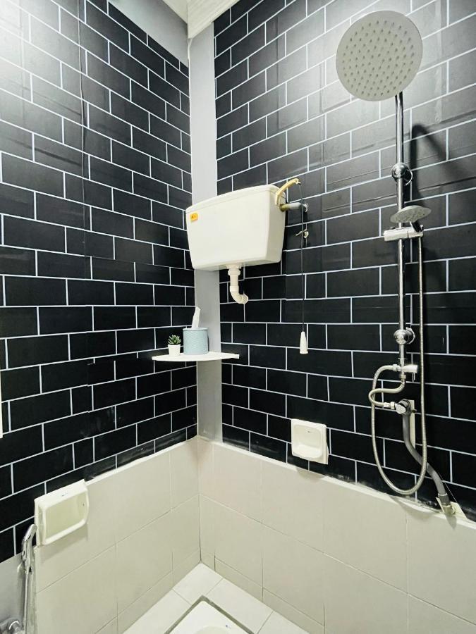 Qv Residence Langkawi - Jacuzzi, Bbq, & Steamboat クア エクステリア 写真